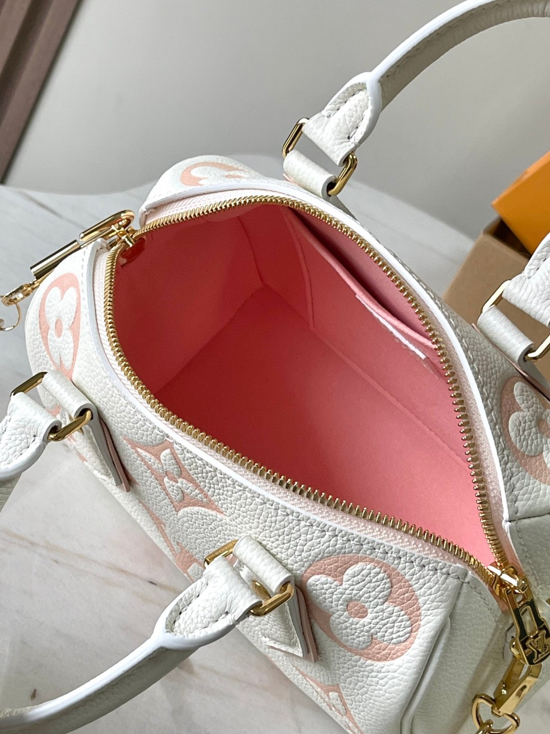 Louis Vuitton M46875 Speedy Bandoulière 20 Lv1