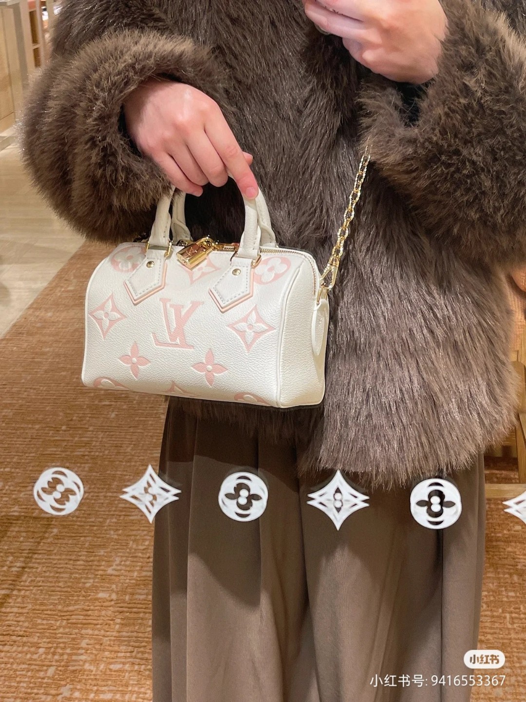 Louis Vuitton M46875 Speedy Bandoulière 20 Lv1