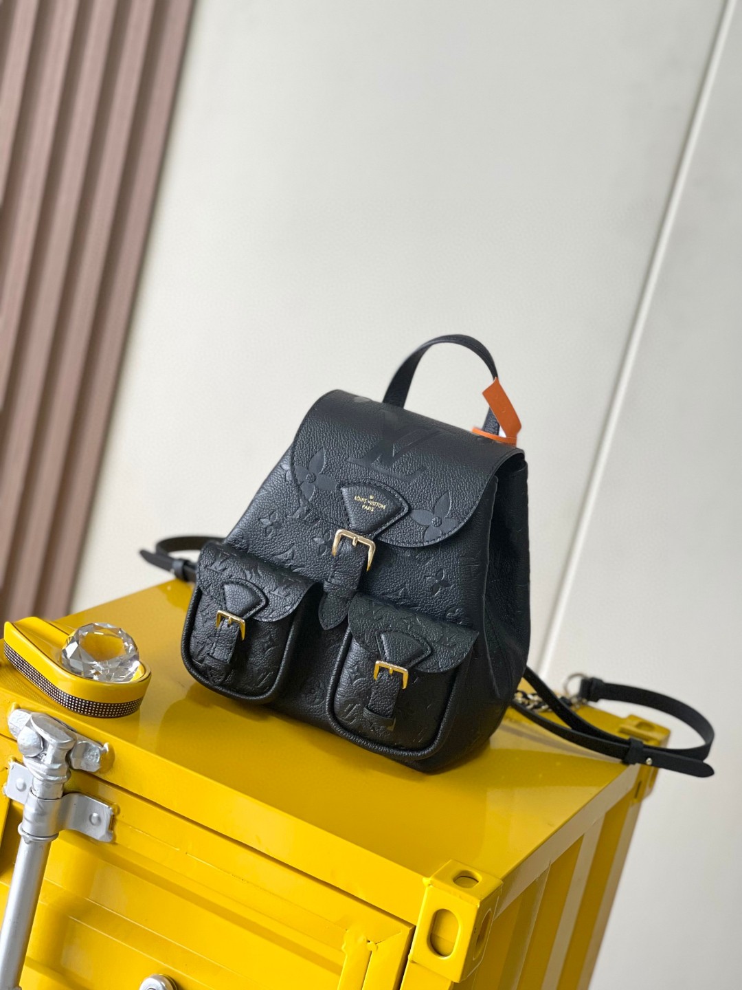 Louis Vuitton M47072 Backup Lv1