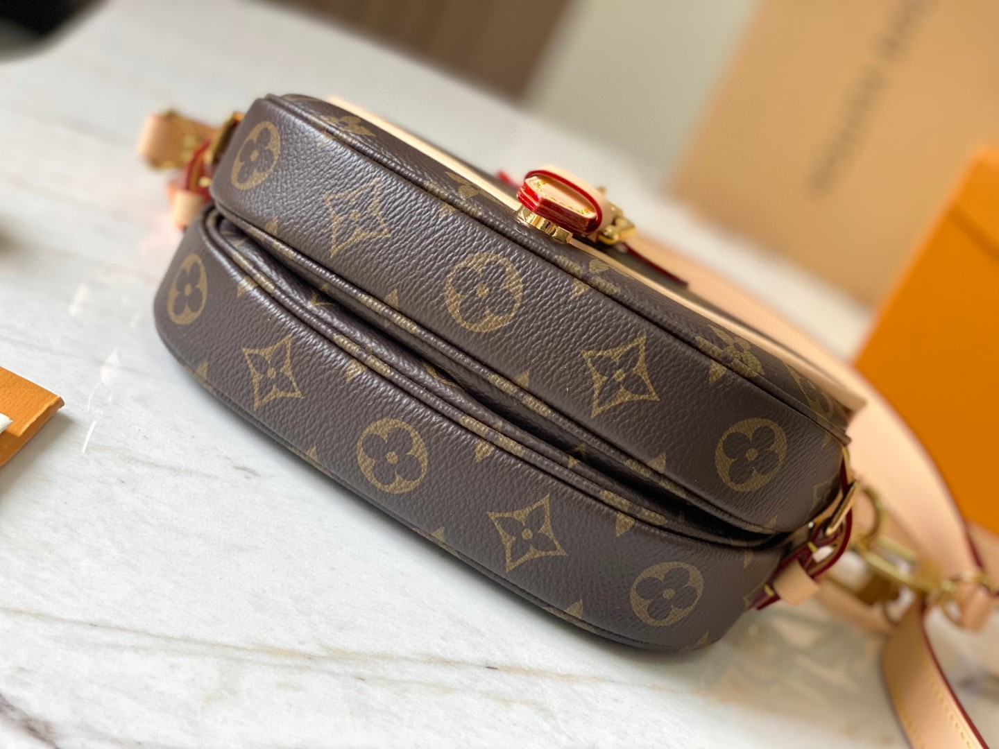 Louis Vuitton M46740 Saumur BB lv1