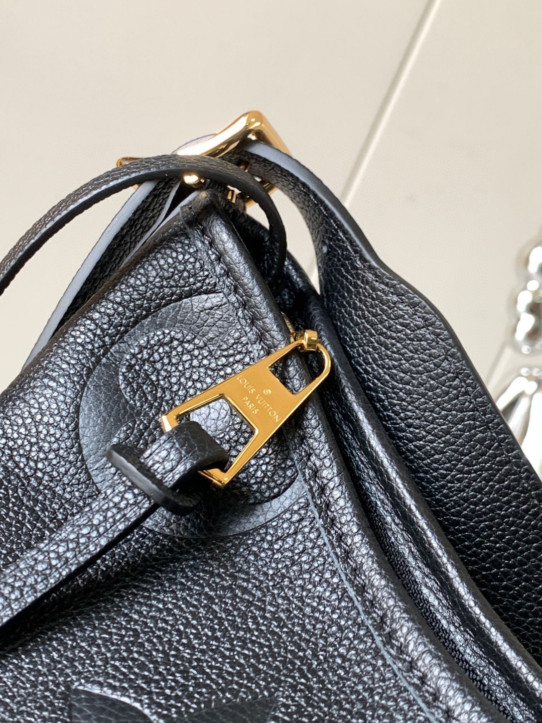 Louis Vuitton M46288 CarryAll PM Bag Lv1
