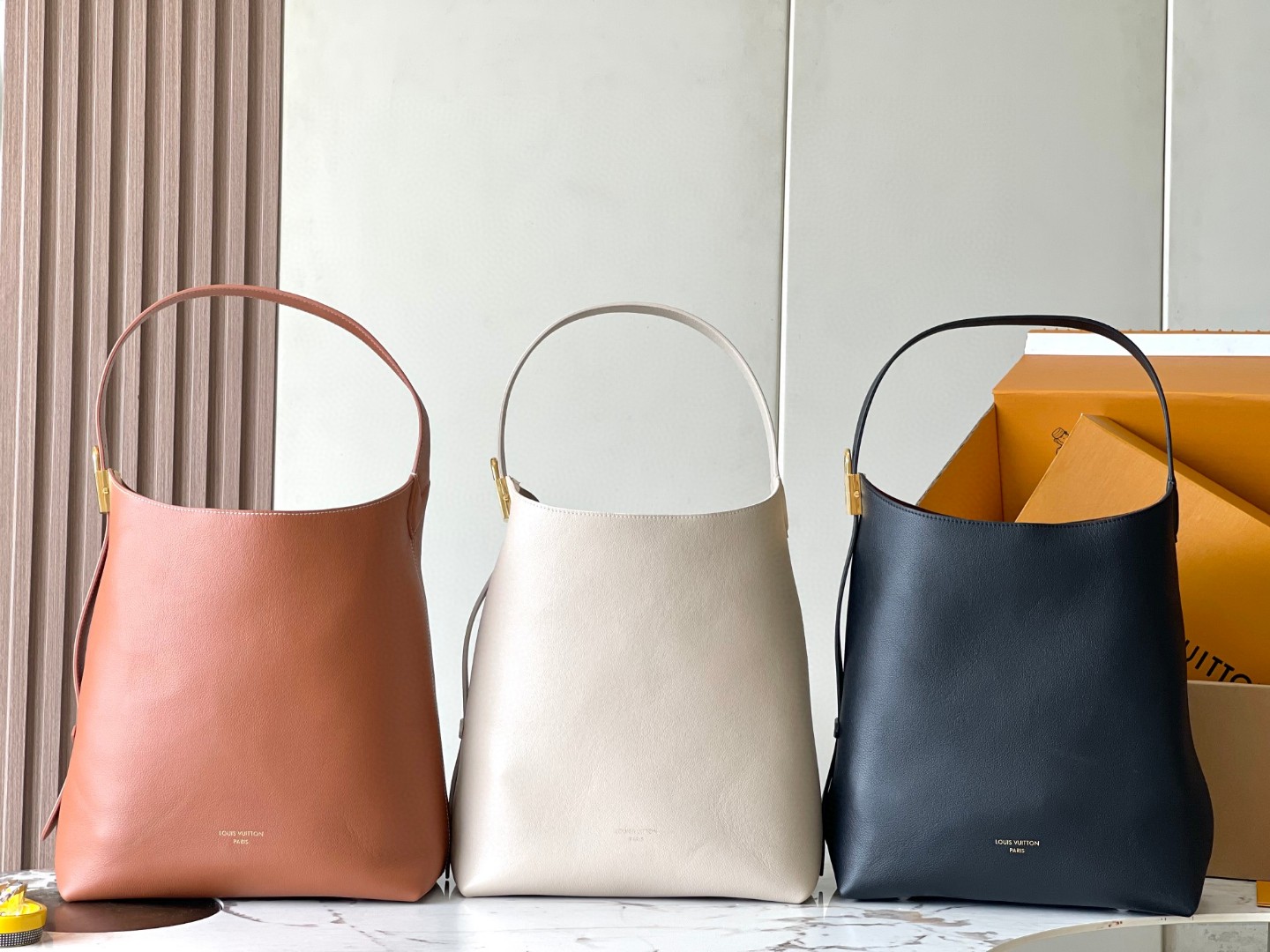 Louis Vuitton M24974 Low Key Hobo MM Lv1