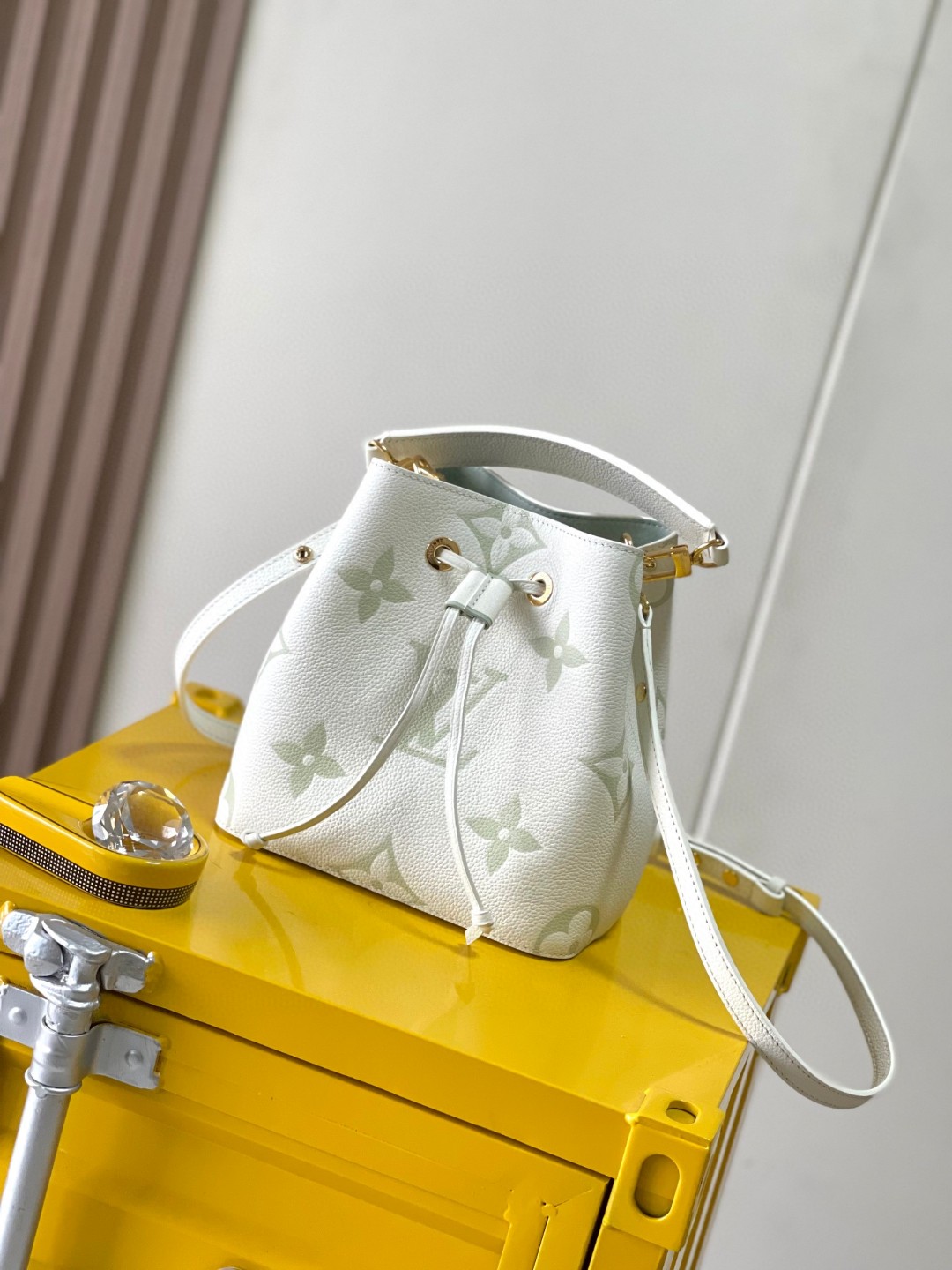 Louis Vuitton M24048 Néonoé BB Lv1