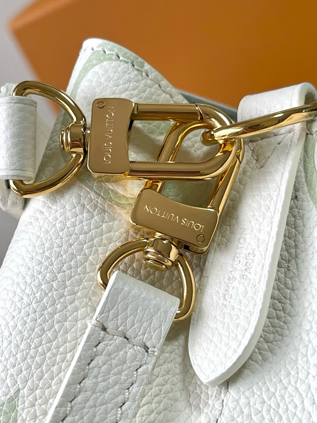 Louis Vuitton M24048 Néonoé BB Lv1