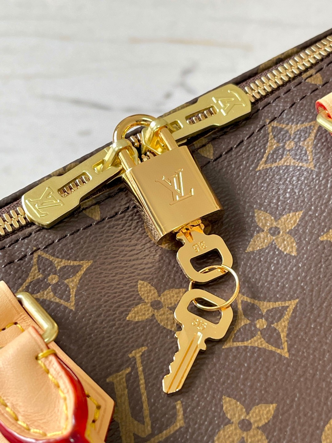 Louis Vuitton M46980 Speedy Bandoulière 30 Lv1