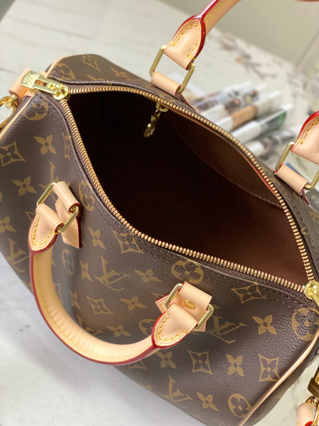 Louis Vuitton M46977 Speedy Bandoulière 25 Lv1
