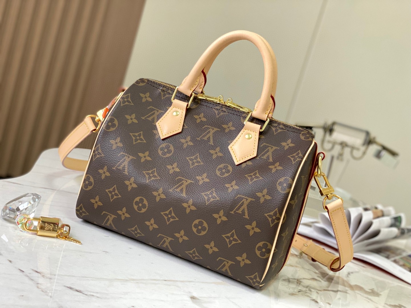 Louis Vuitton M46977 Speedy Bandoulière 25 Lv1