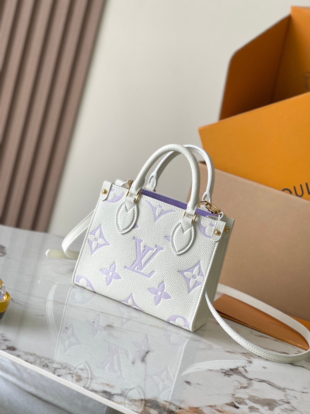 Louis Vuitton M47054 OnTheGo BB lv1