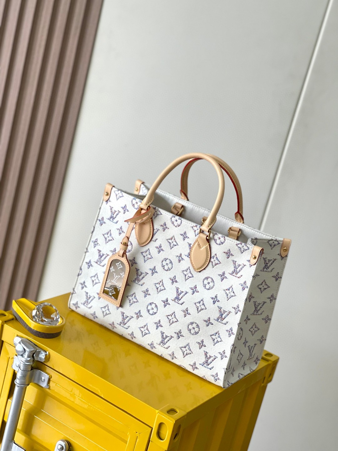 Louis Vuitton M24708 OnTheGo MM Lv1