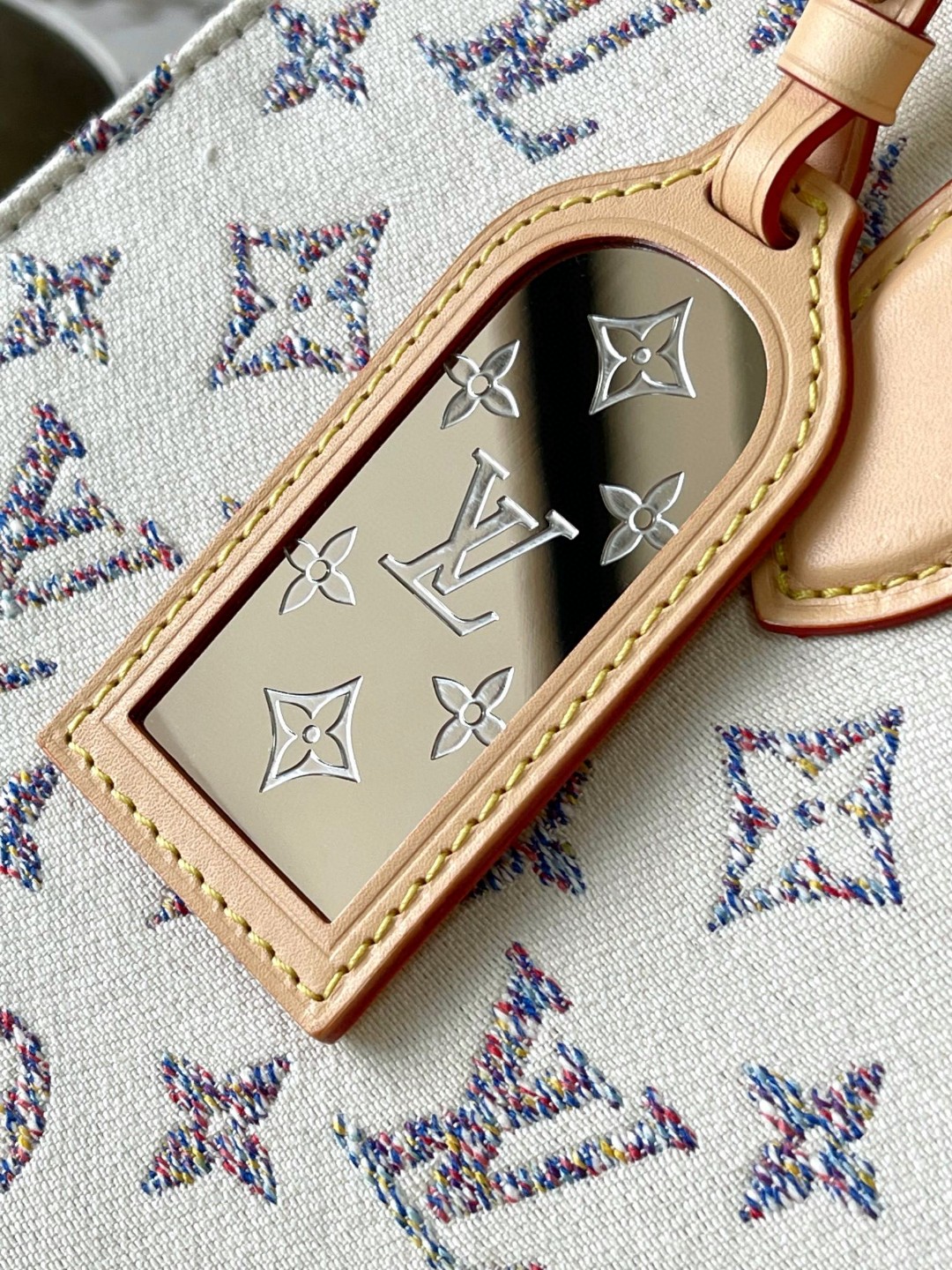 Louis Vuitton M24708 OnTheGo MM Lv1