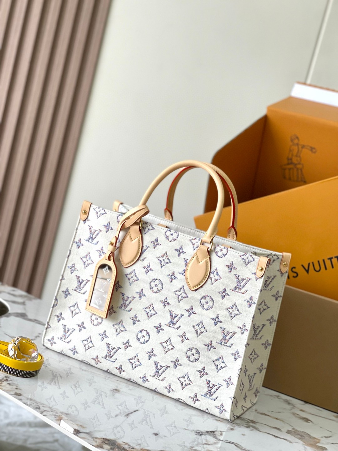 Louis Vuitton M24708 OnTheGo MM Lv1