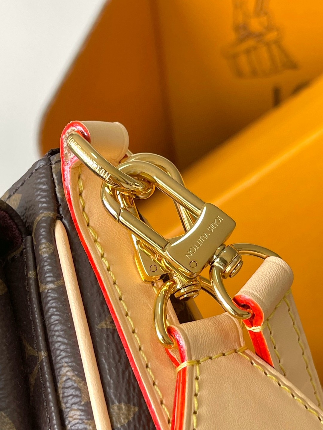 Louis Vuitton M46999 Vivacité lv1