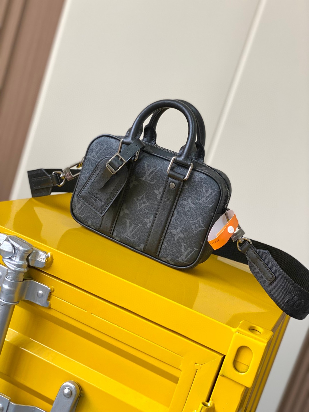 Louis Vuitton M82770 Nano Porte Documents Voyage lv1
