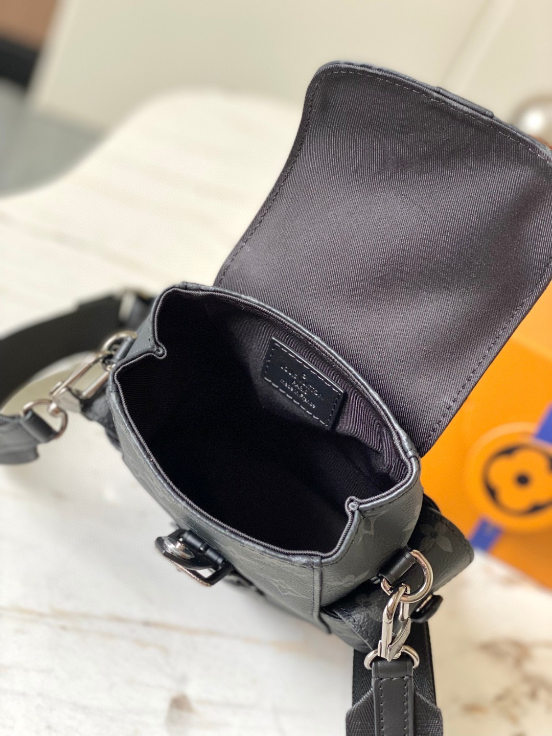 Louis Vuitton M82769 New Nano Christopher