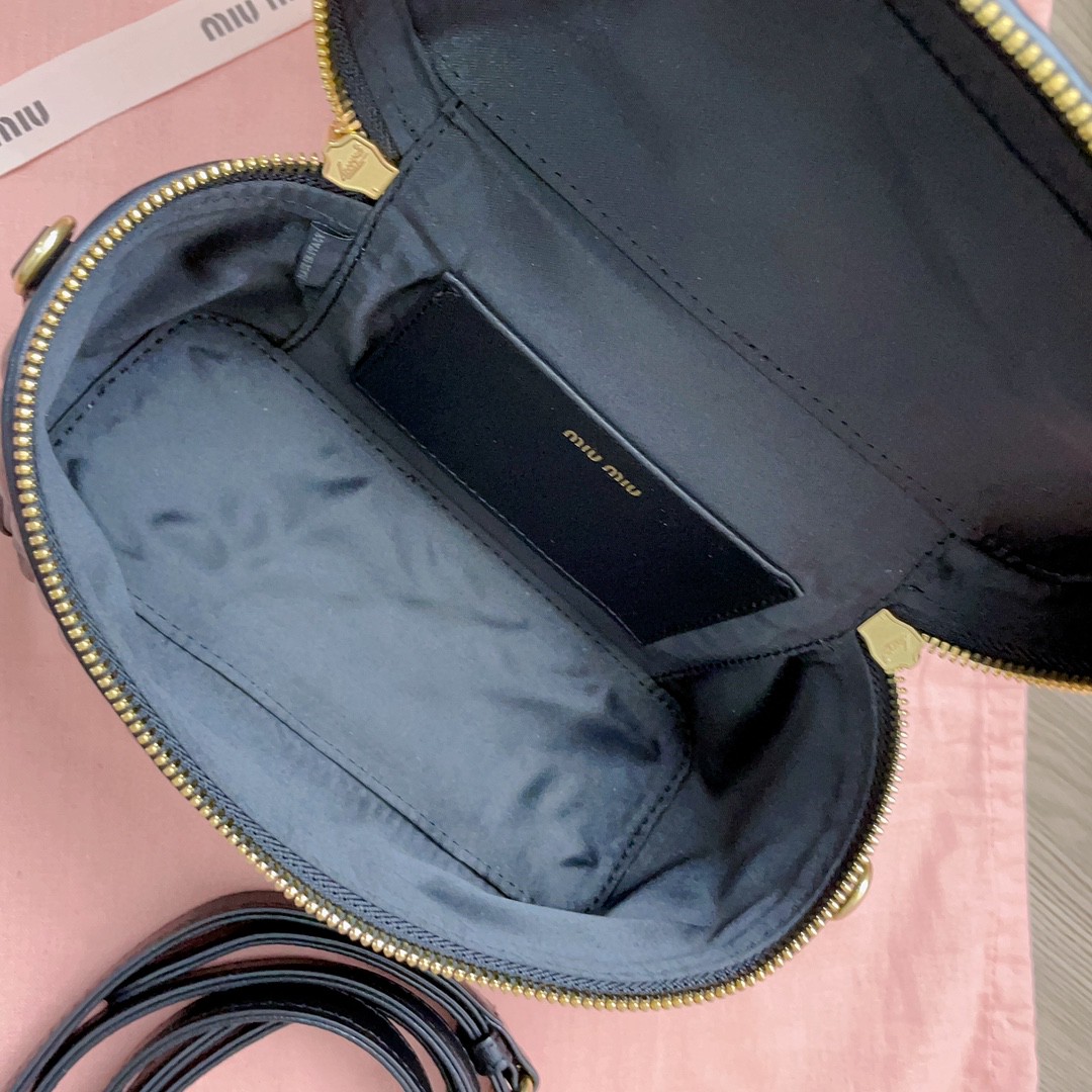 Miu Miu Matelassé nappa leather shoulder bag black 5BH226_N88_F0002_V_OOO M1