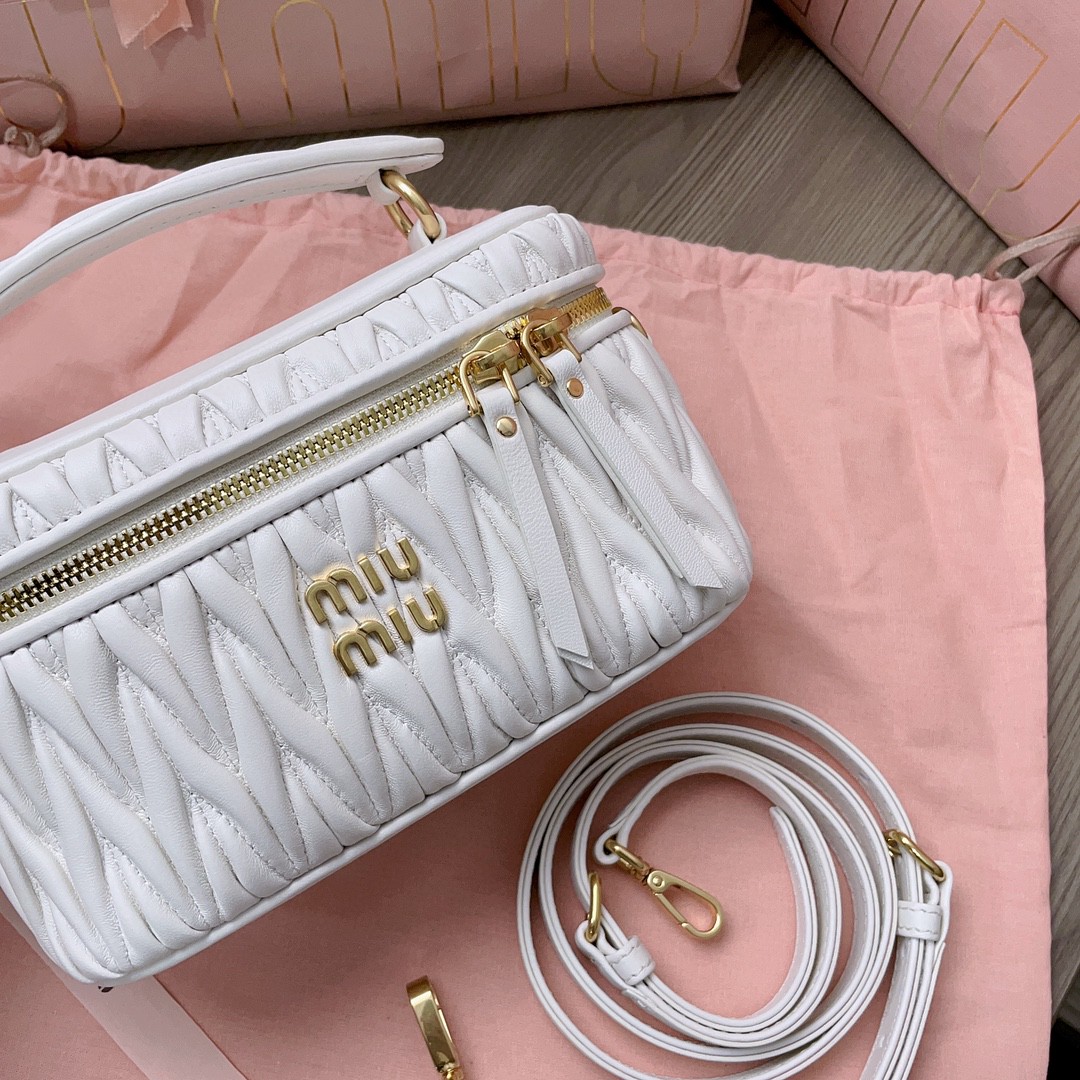Miu Miu Matelassé nappa leather shoulder bag white 5BH226_N88_F0009_V_OOO M1