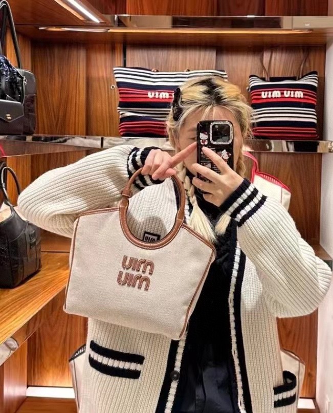 Miu Miu 5BG288 canvas tote bag M1