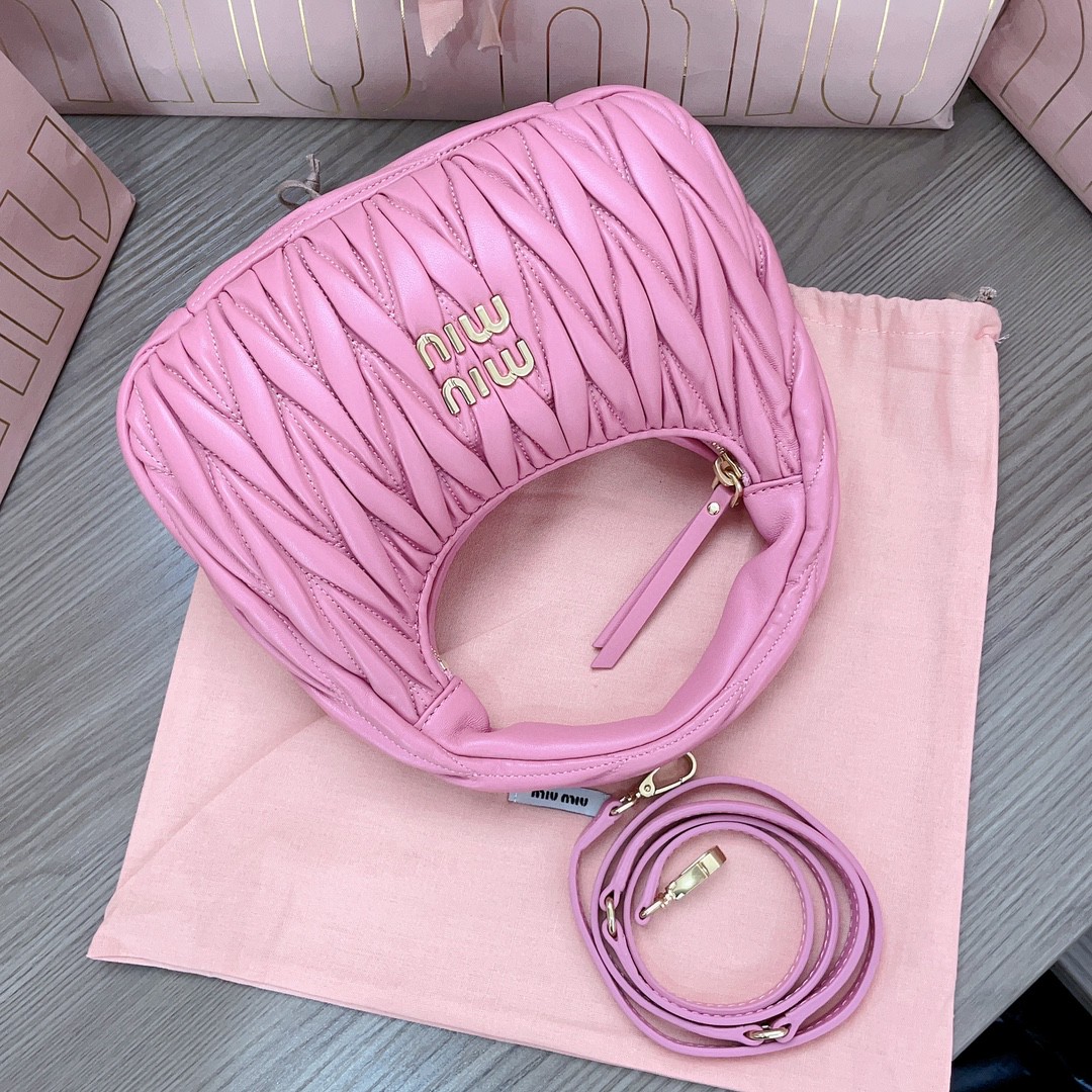 Miu Miu 5BC125 Wander matelasse nappa leather hobo bag begonia Pink M1