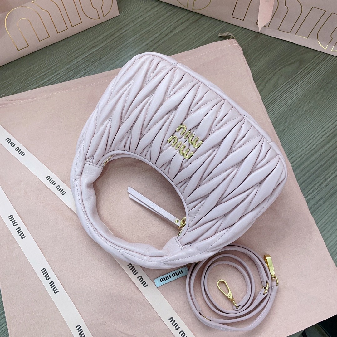 Miu Miu 5BC125 Wander matelasse nappa leather hobo bag Alabaster Pink M1