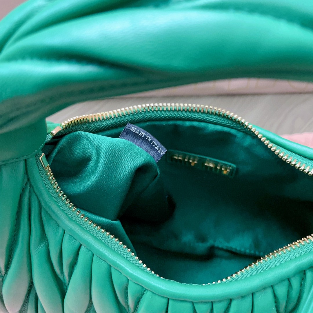 Miu Miu 5BC125 Wander matelasse nappa leather hobo bag mango M1