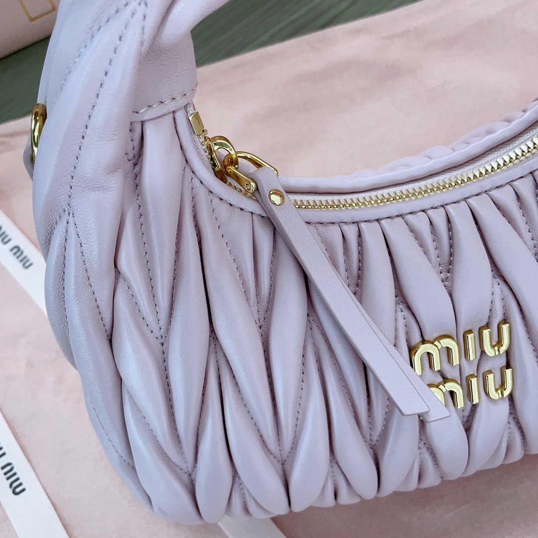Miu Miu 5BC125 Wander matelasse nappa leather hobo bag Alabaster Pink M1