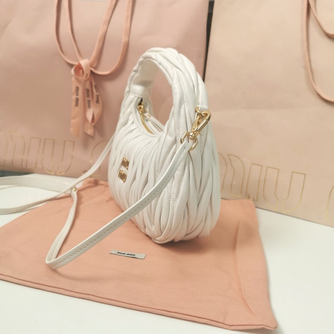 Miu Miu 5BC125 Wander matelasse nappa leather hobo bag white M1