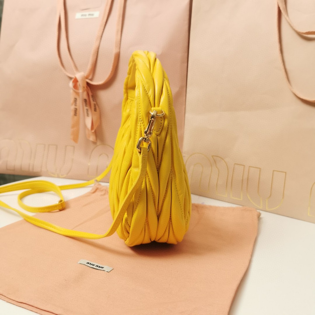 Miu Miu 5BC125 Wander matelasse nappa leather hobo bag pineapple M1