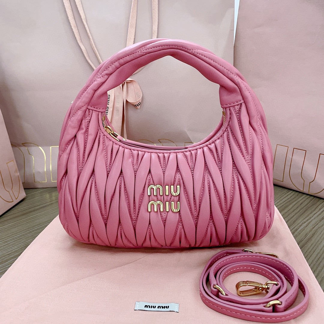 Miu Miu 5BC125 Wander matelasse nappa leather hobo bag begonia Pink M1