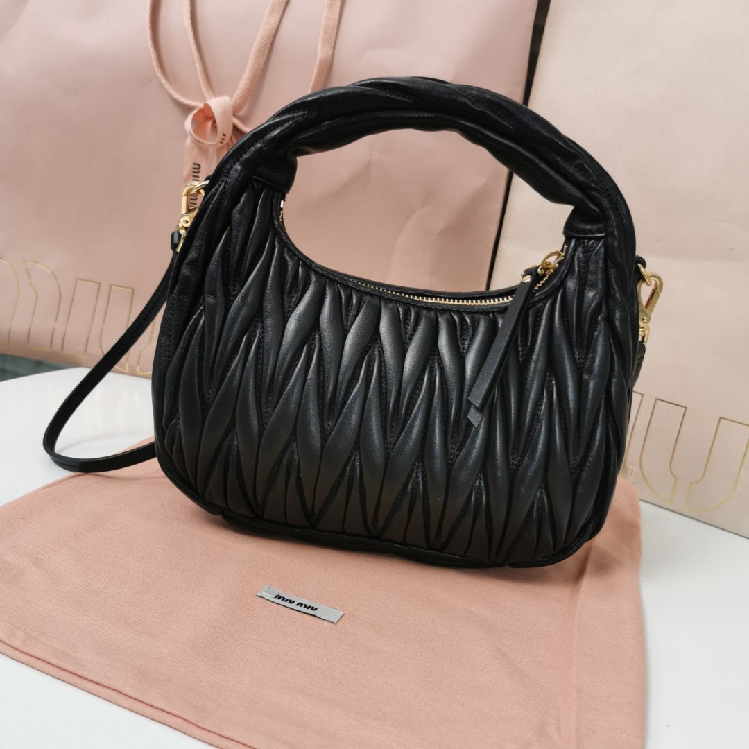 Miu Miu 5BC125 Wander matelasse nappa leather hobo bag Black M1