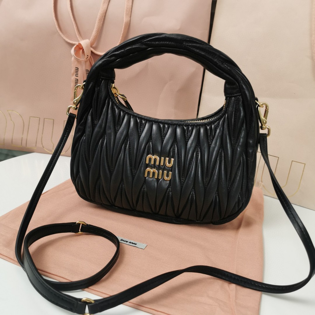 Miu Miu 5BC125 Wander matelasse nappa leather hobo bag Black M1