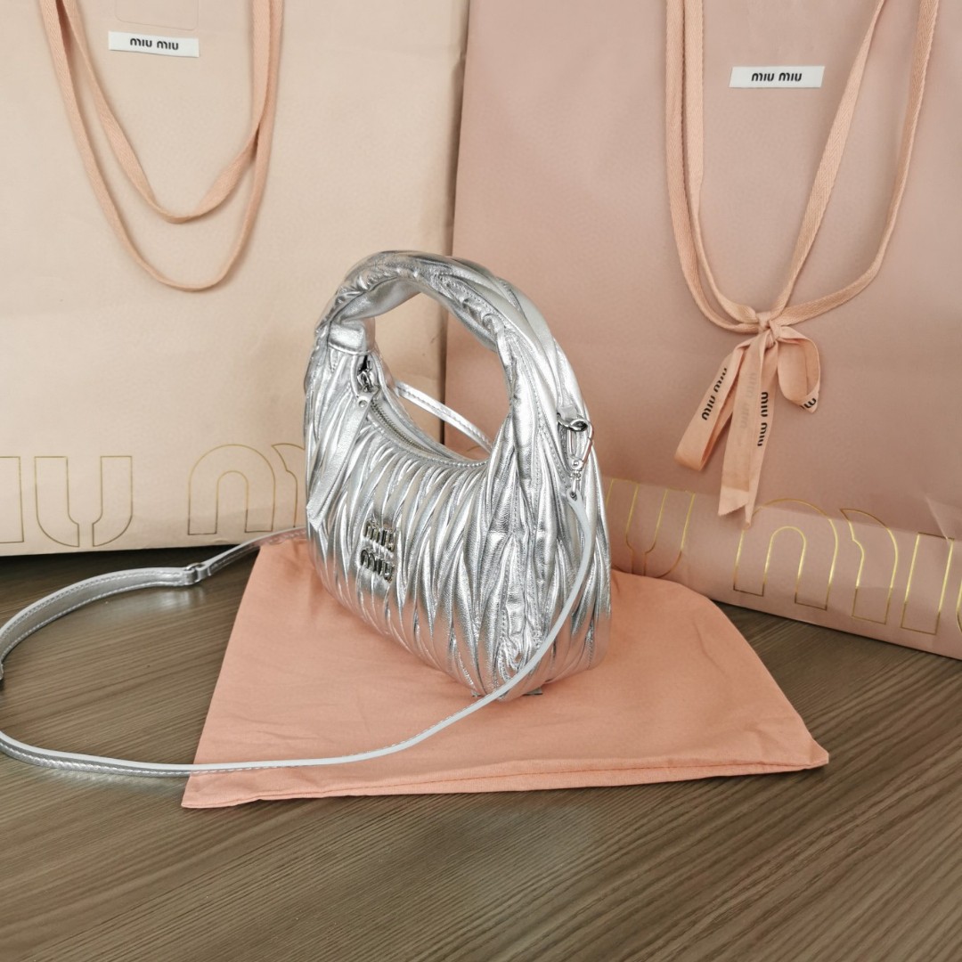 Miu Miu 5BC125 Wander matelasse nappa leather hobo bag silver M1