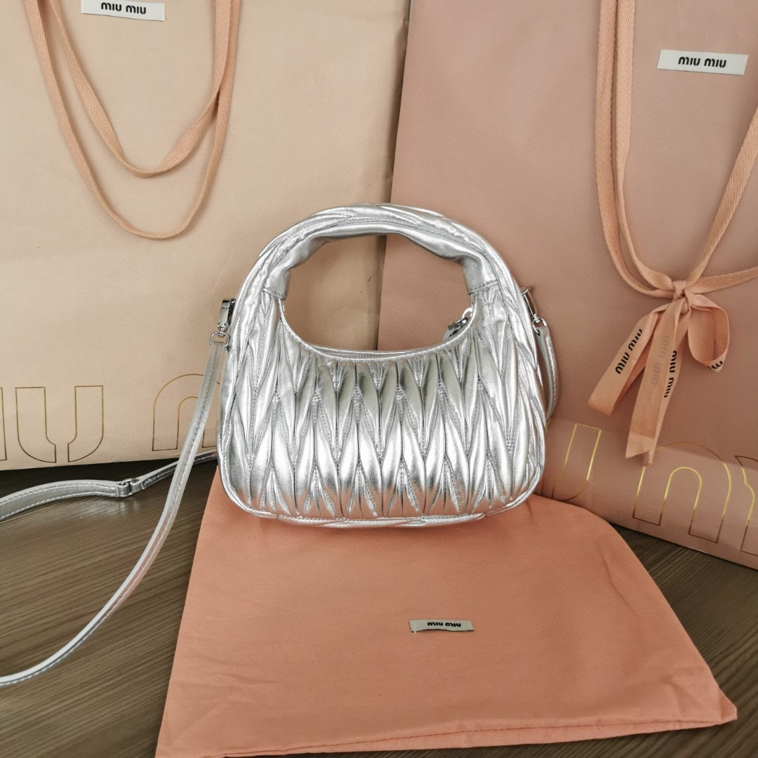 Miu Miu 5BC125 Wander matelasse nappa leather hobo bag silver M1
