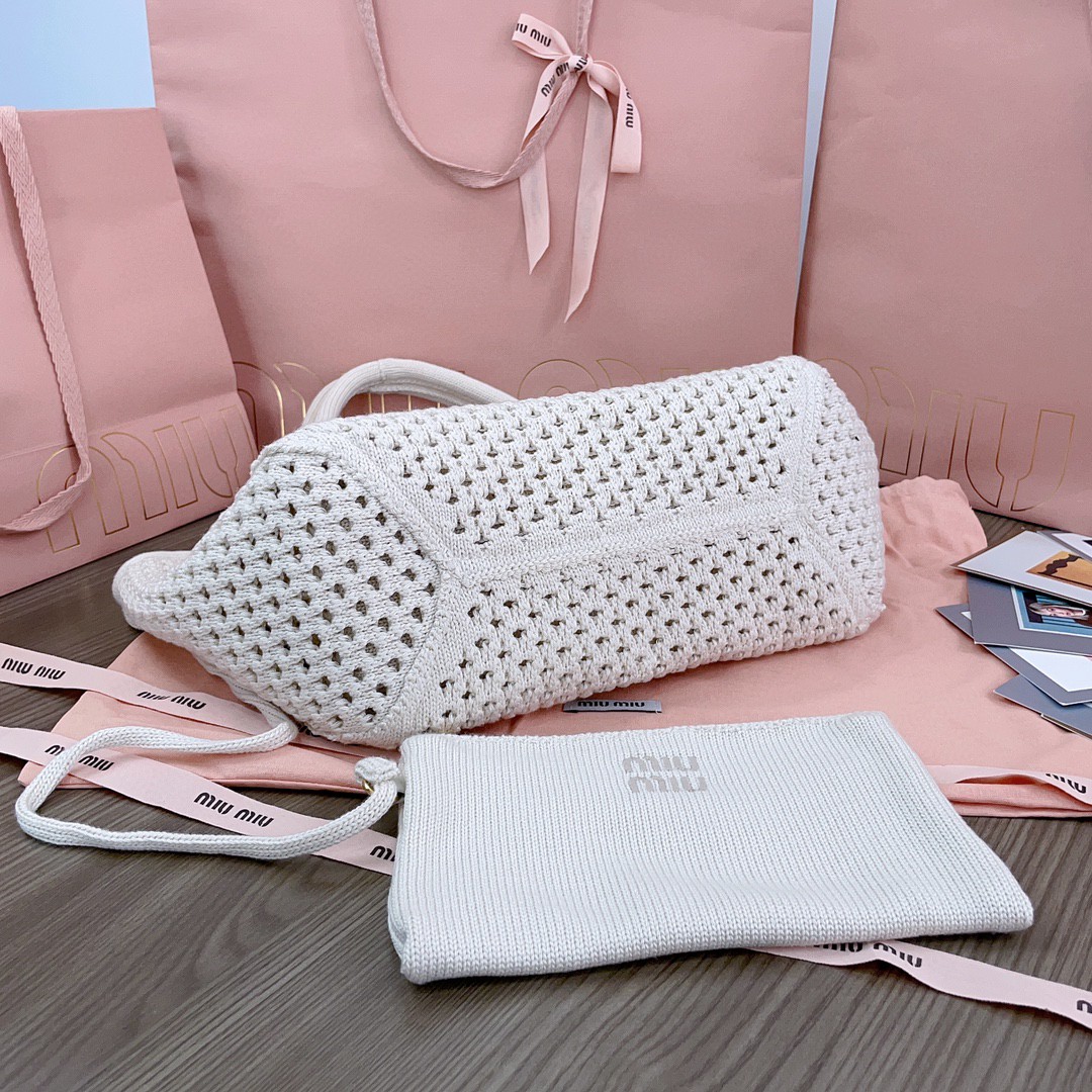 Miu Miu 5BG281_2F8E_F0N13_V_OOO IVY mesh cotton bag Chalk White/Black M1