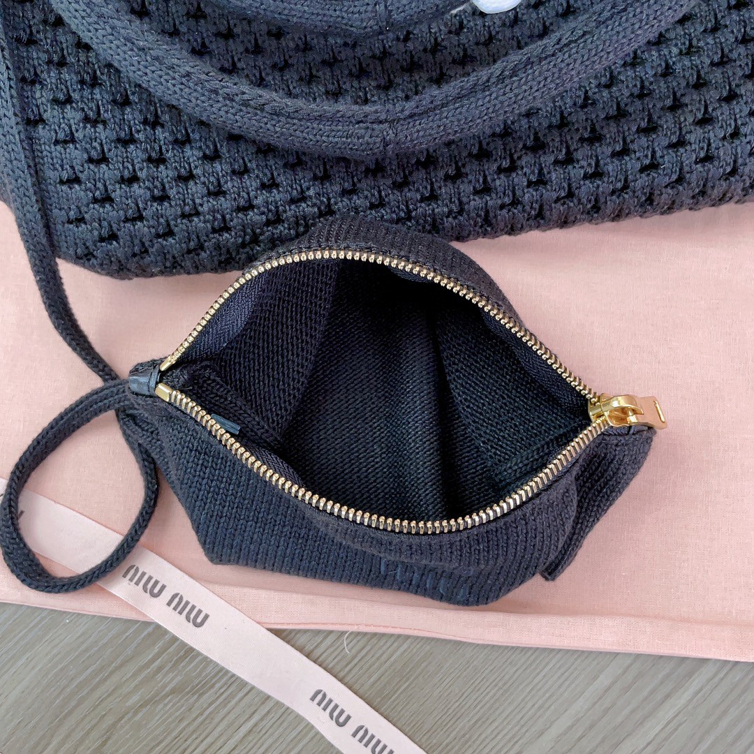 Miu Miu 5BG281_2F8E_F0N12_V_OOO IVY mesh cotton bag Black/Chalk White M1