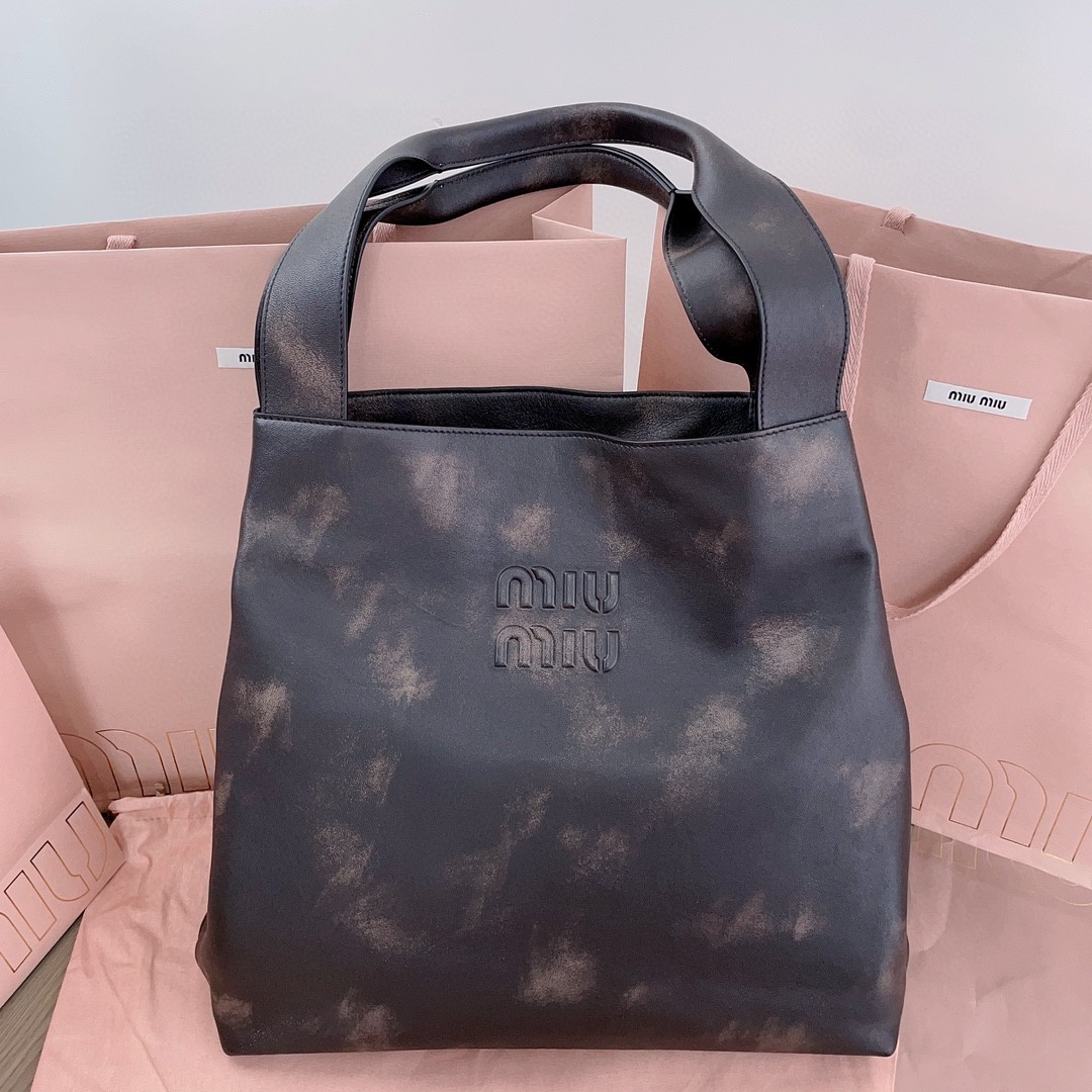 Miu Miu 5BC119_2F6P_F0V6L_V_OLM Nappa hobo bag with logo M1