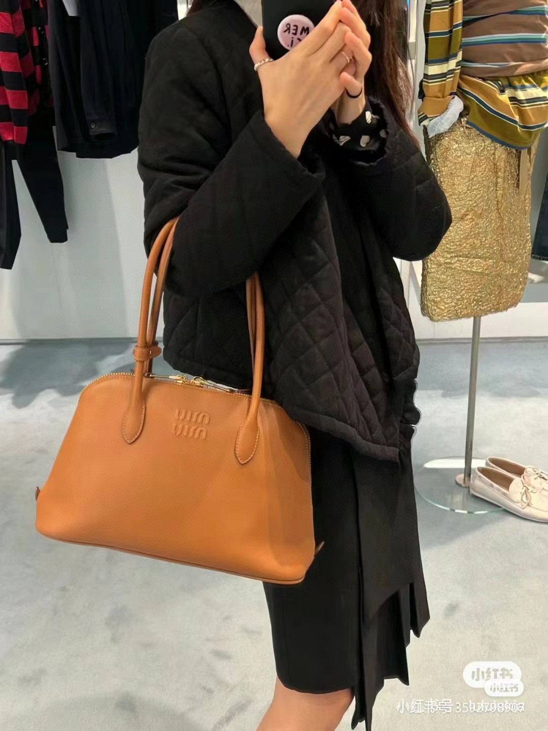 Miu Miu 5BA290_2CRM_F0046_V_OOO leather bag cognac M1