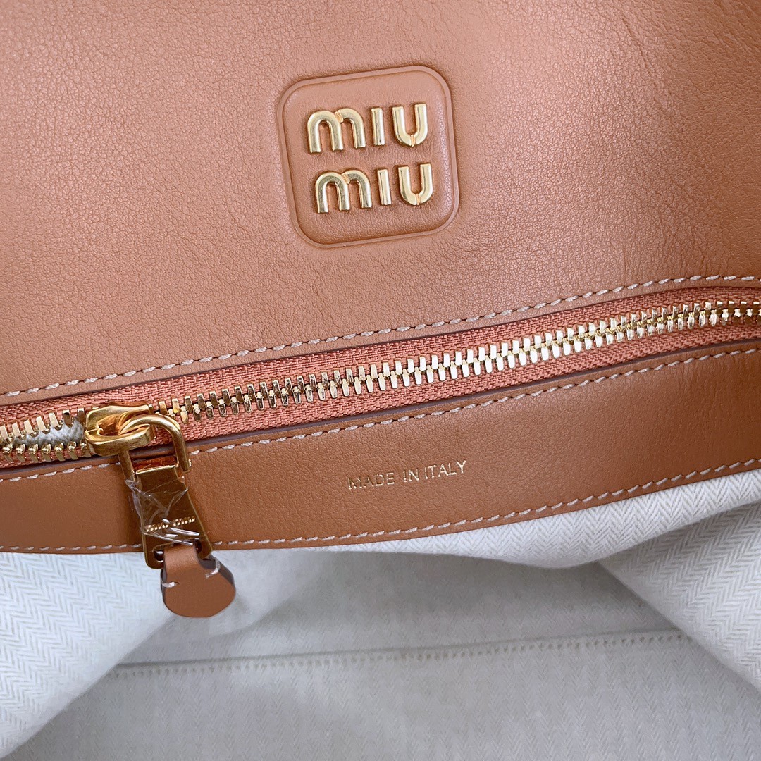 Miu Miu 5BA289 leather bag cognac M1