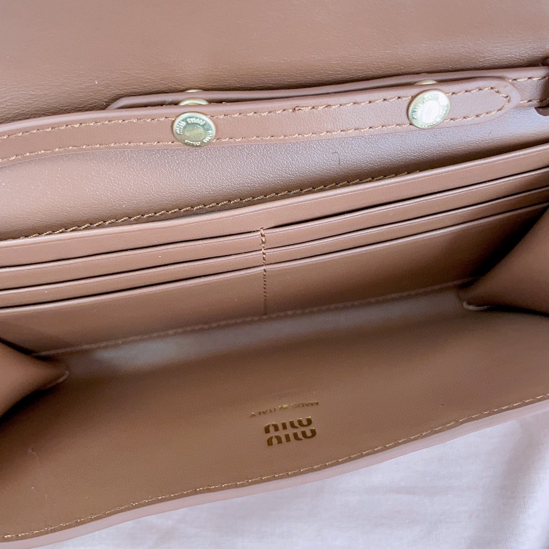 Miu Miu 5DN006 wallet bag cognac M1