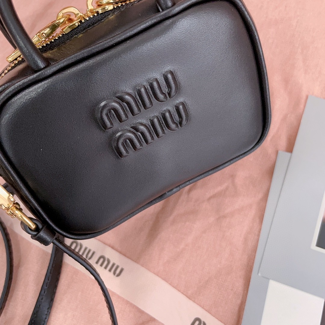 Miu Miu 5NR020 Leather micro bag black M1