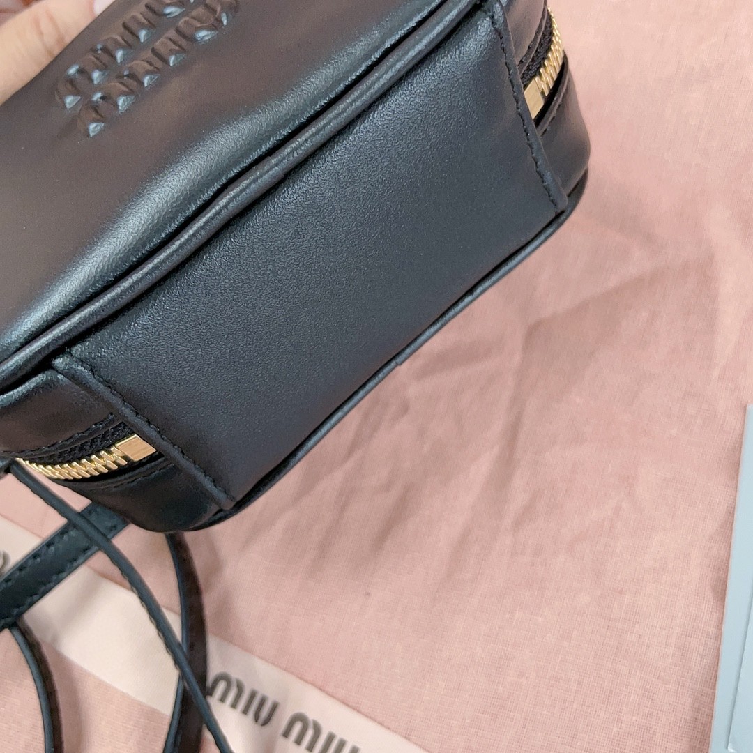 Miu Miu 5NR020 Leather micro bag black M1