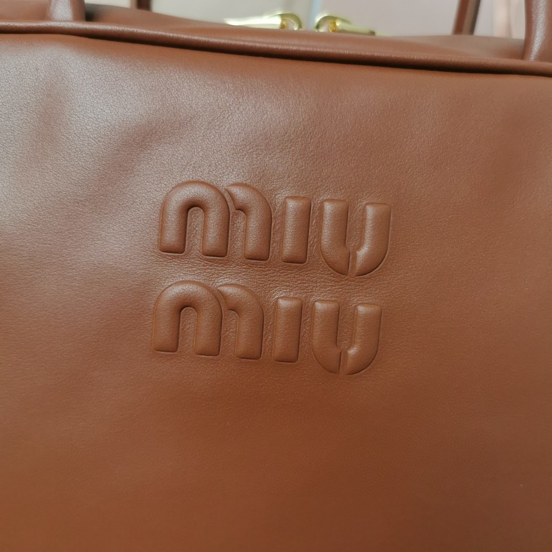 Miu Miu 5BB117 Leather Beau bag cognac M1