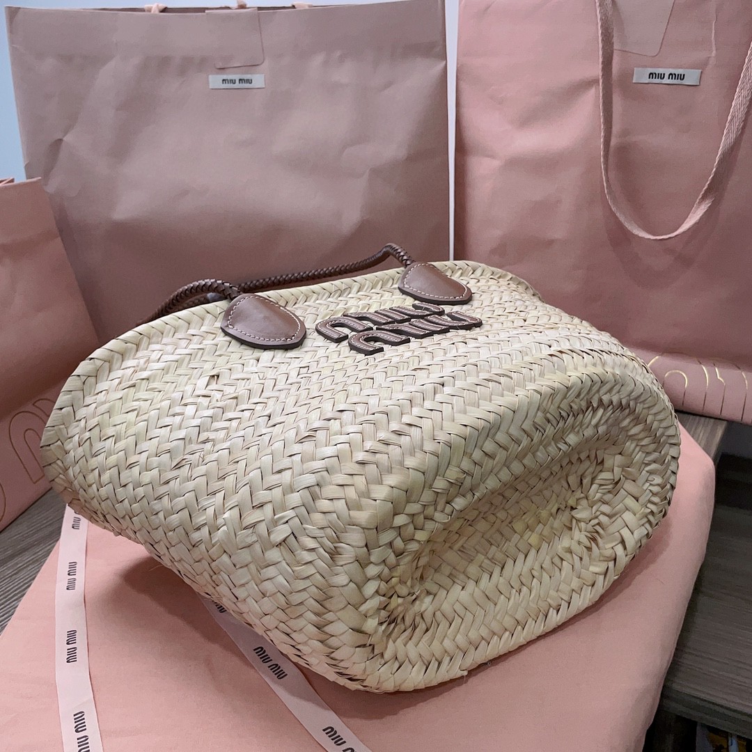 Miu Miu 5BG206_2DDH_F0A5T_V_SLO Palmetto tote bag Beige/Cognac M1