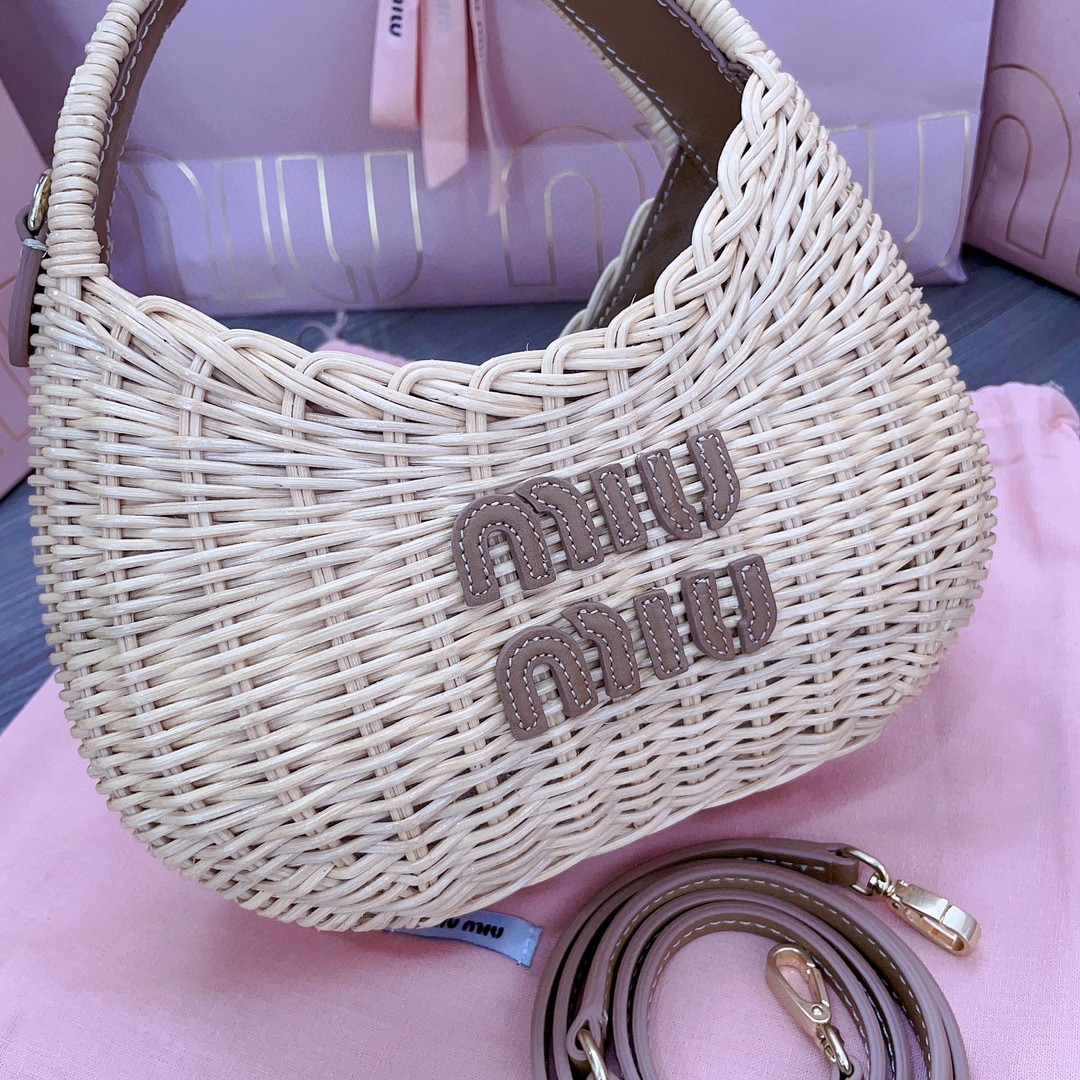 Miu Miu 5BC125_2BVU_F0KFZ_V_OOO Wander wicker hobo bag Tan/Caramel M1