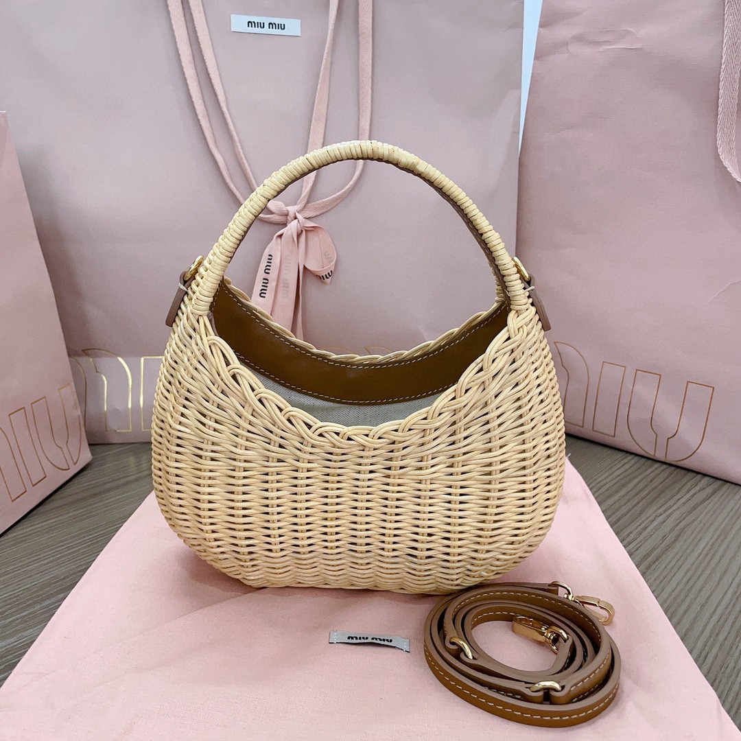 Miu Miu 5BC125_2BVU_F0KFZ_V_OOO Wander wicker hobo bag Tan/Caramel M1