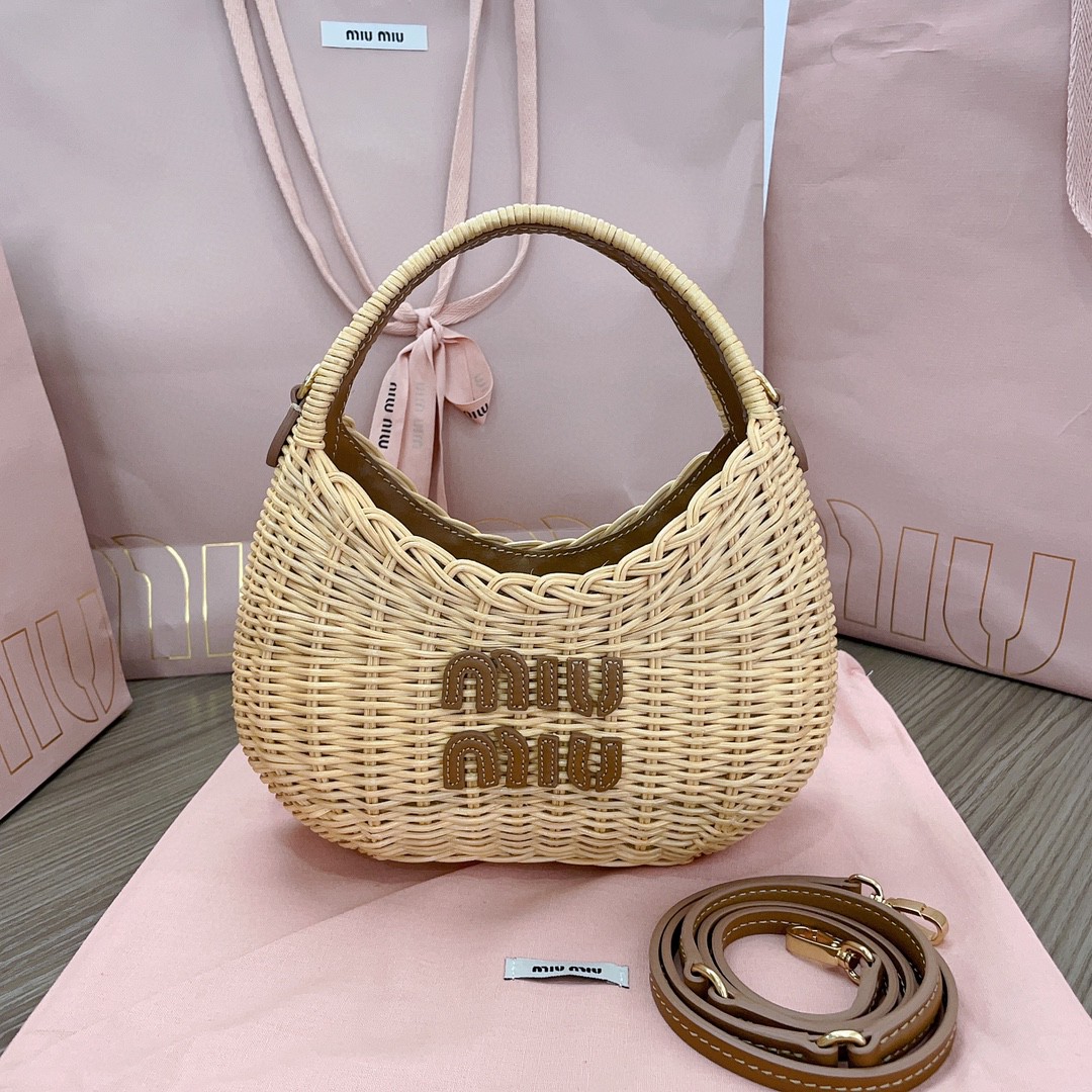 Miu Miu 5BC125_2BVU_F0KFZ_V_OOO Wander wicker hobo bag Tan/Caramel M1