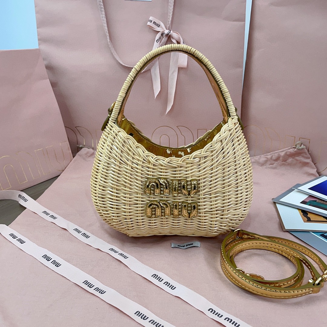 Miu Miu 5BC125_2CP3_F0V8N_V_OOO Wander woven raffia-effect yarn hobo bag with leather details Natural / Platinum M1