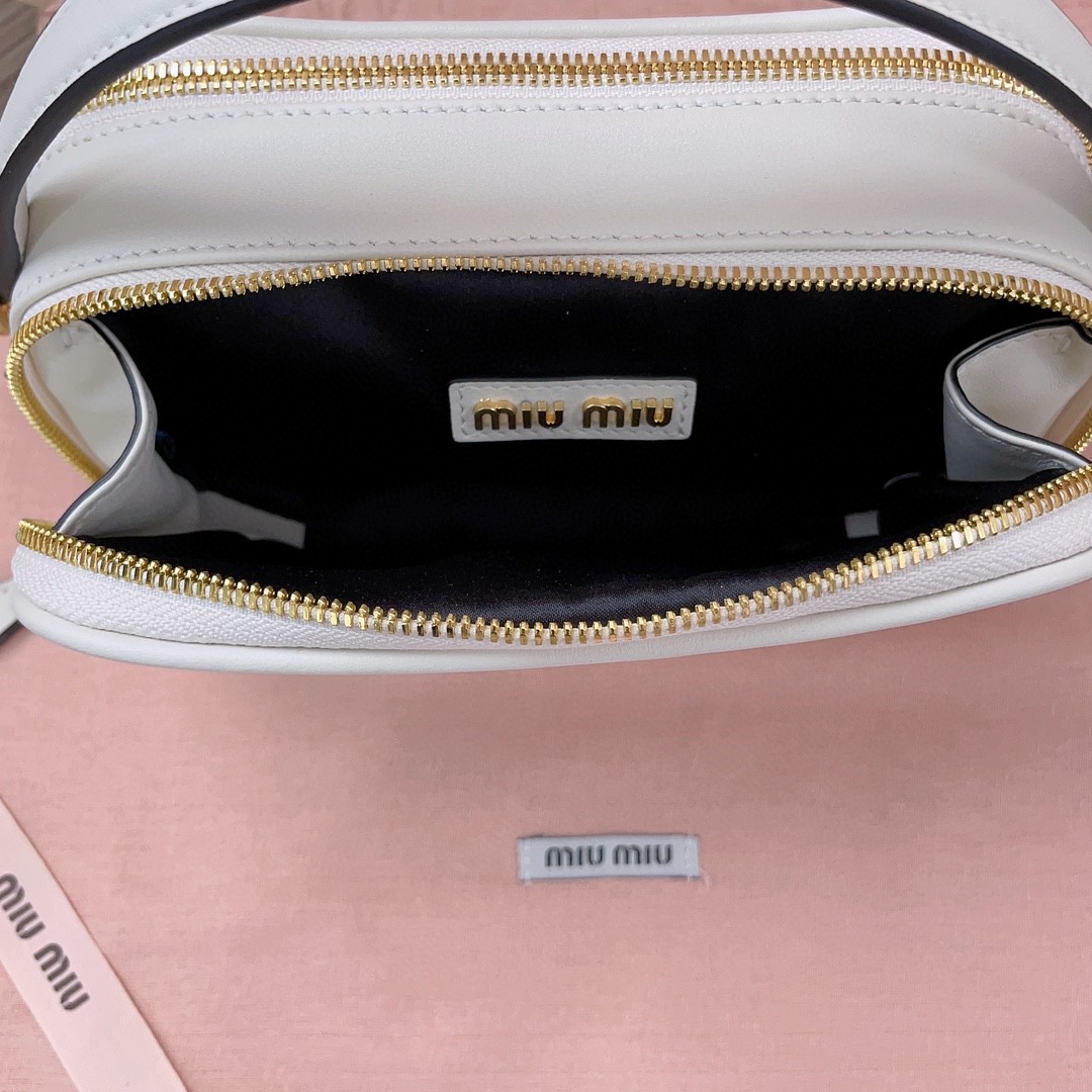 Miu Miu 5BH229 leather bag white M1