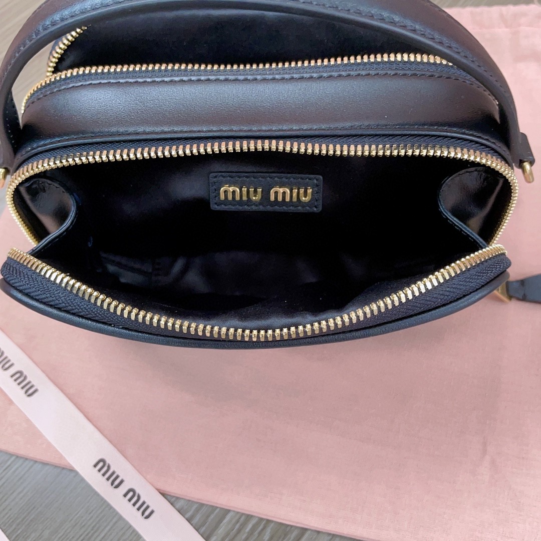 Miu Miu 5BH229 leather bag black M1