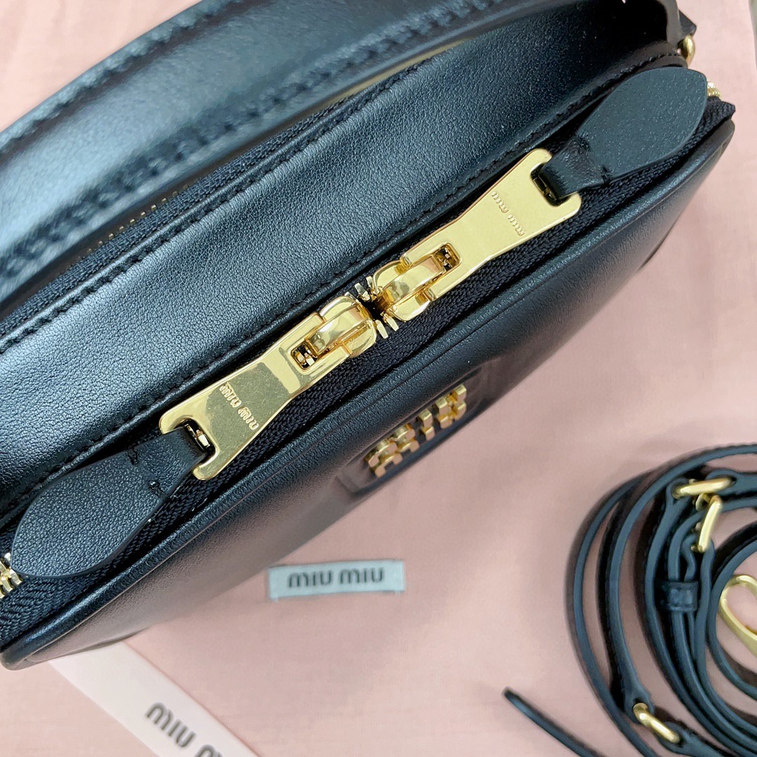 Miu Miu 5BH229 leather bag black M1