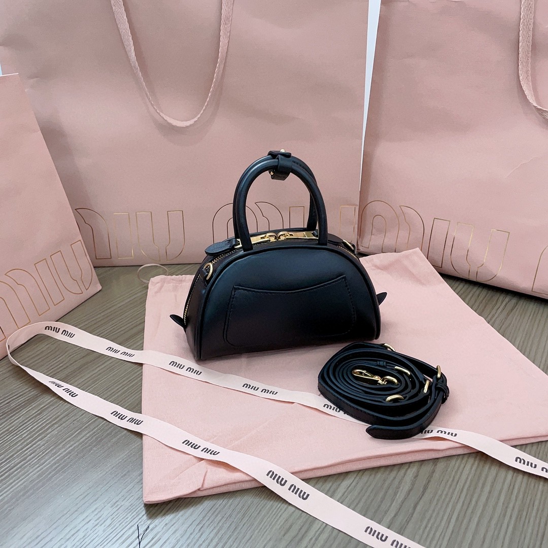 Miu Miu 5BP085 Schwarz Henkeltasche Aus Leder Black M1